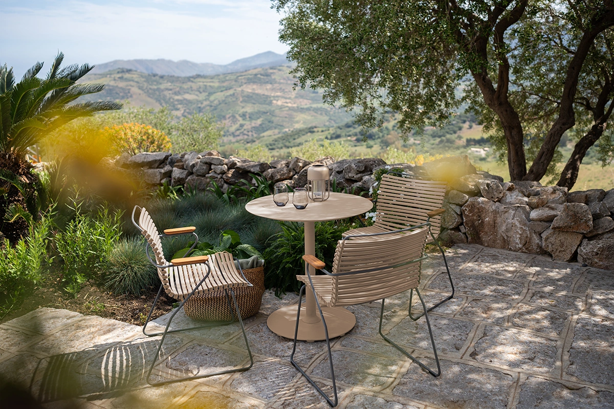 Click karmstol beige