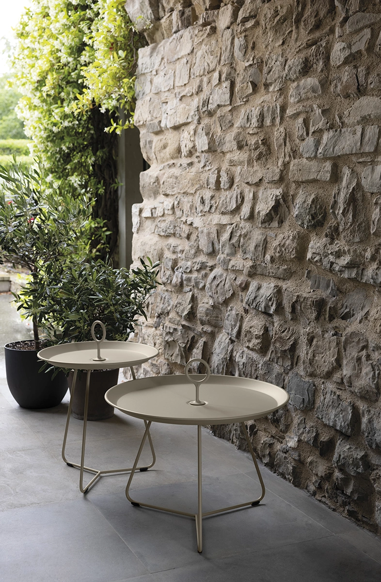 Eyelet sidobord beige Ø58 cm