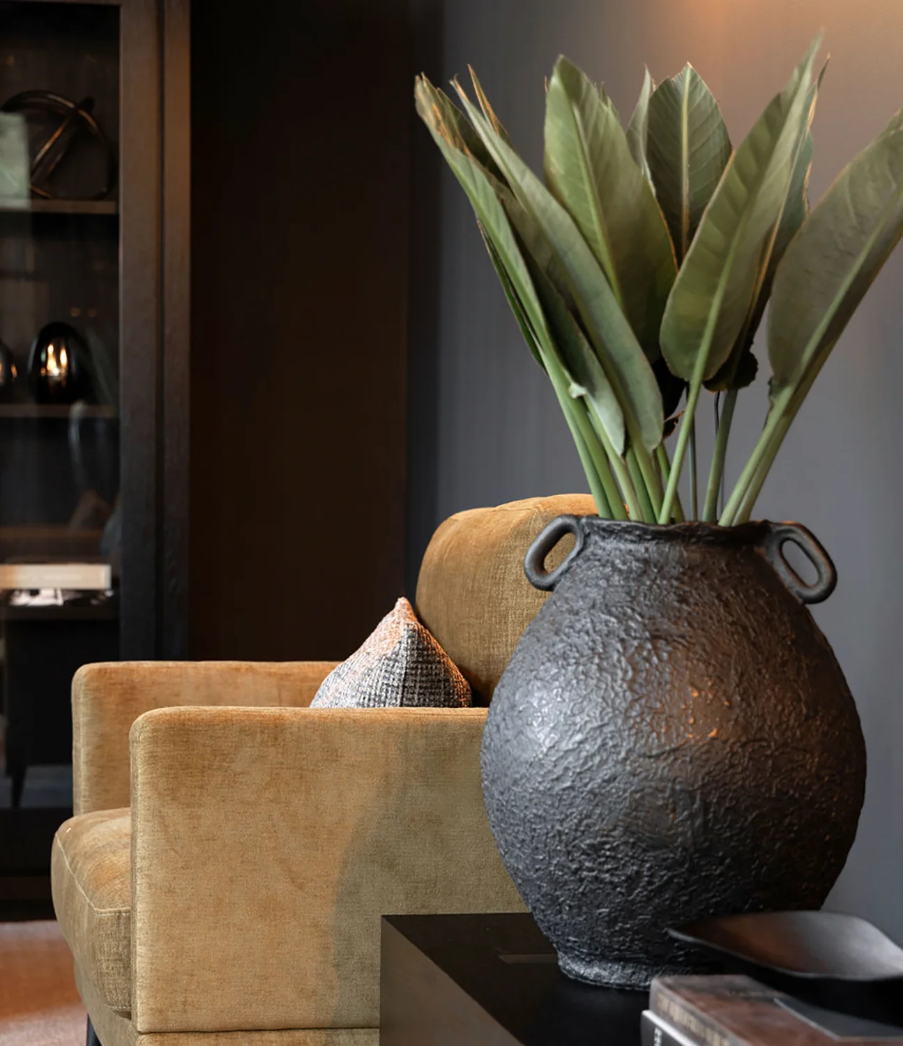 Fiora urna antique black/bronze Ø38 cm