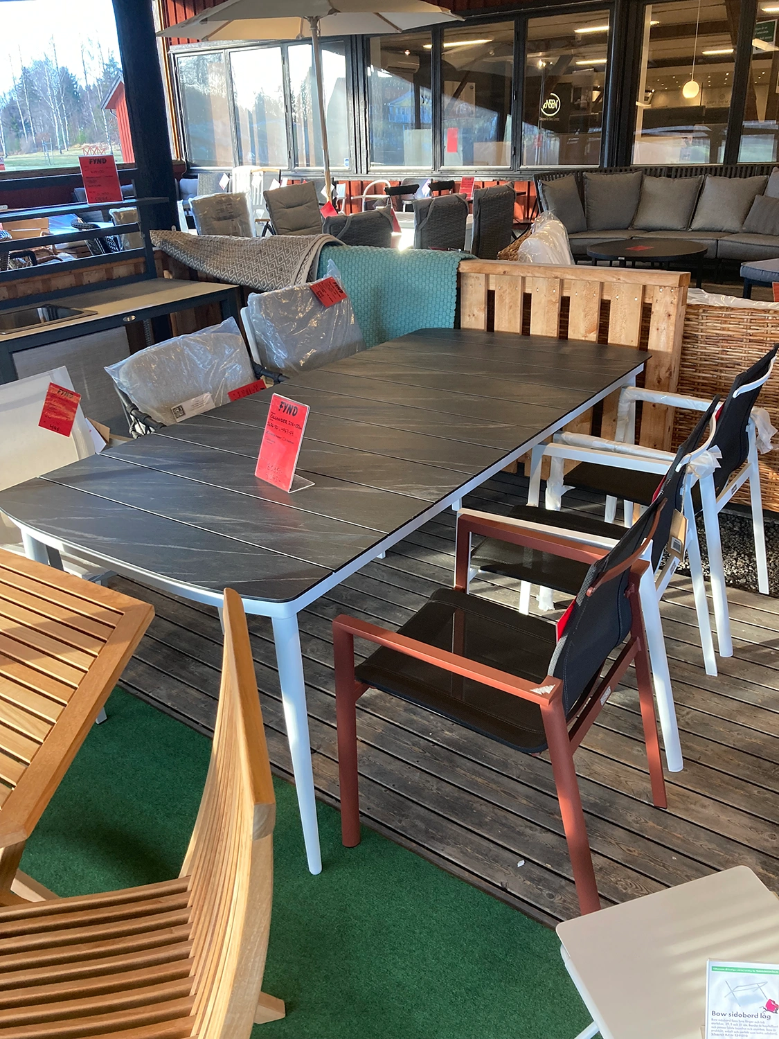 Callander matbord vit/mörk sten 208x100 cm