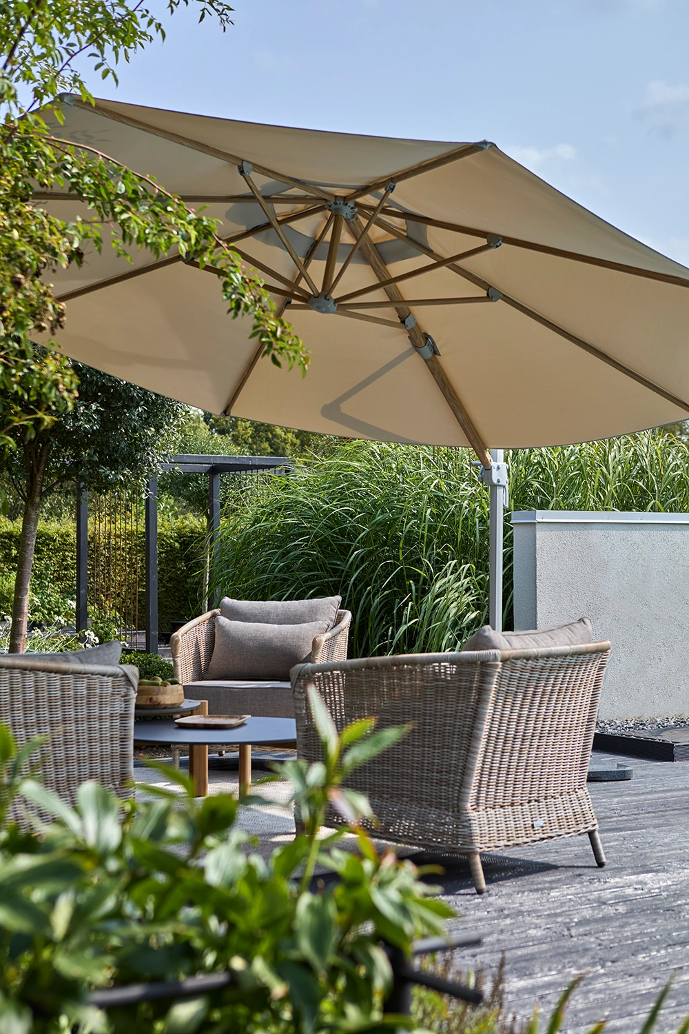 Luzzi frihängande parasoll ljusgrå/khaki Ø350 cm - Bild 3