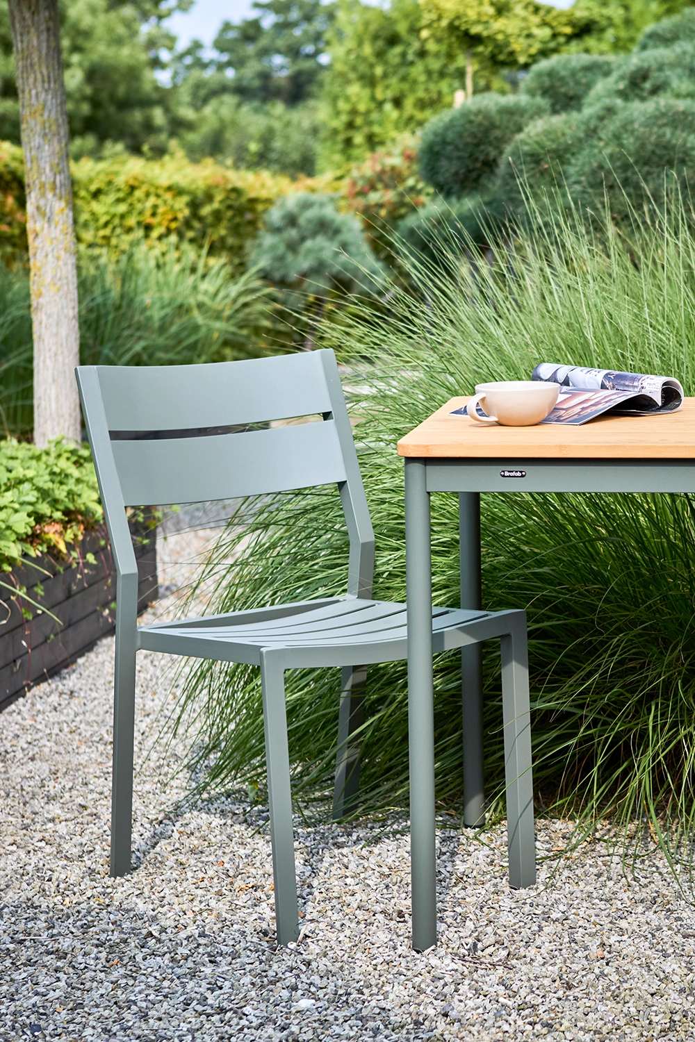 Delia matstol nordic green