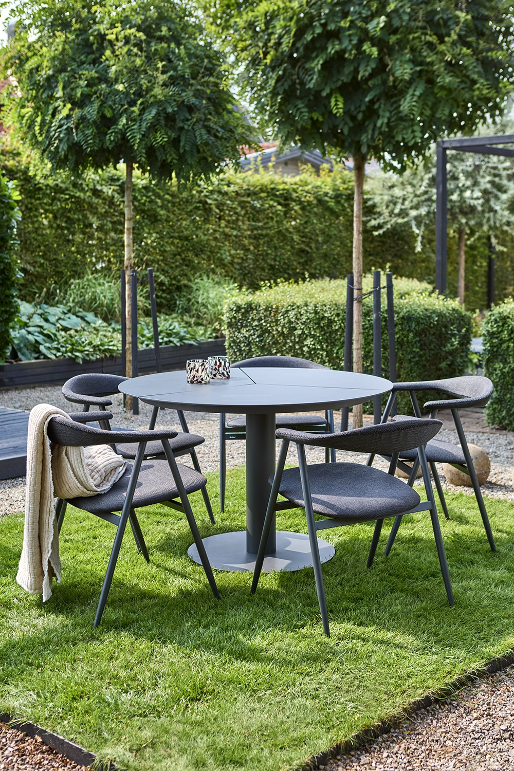 Boi karmstol antracit/black barley