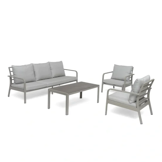 Hånger soffgrupp med soffa, fåtöljer och soffbord i aluminium i färgen sand.