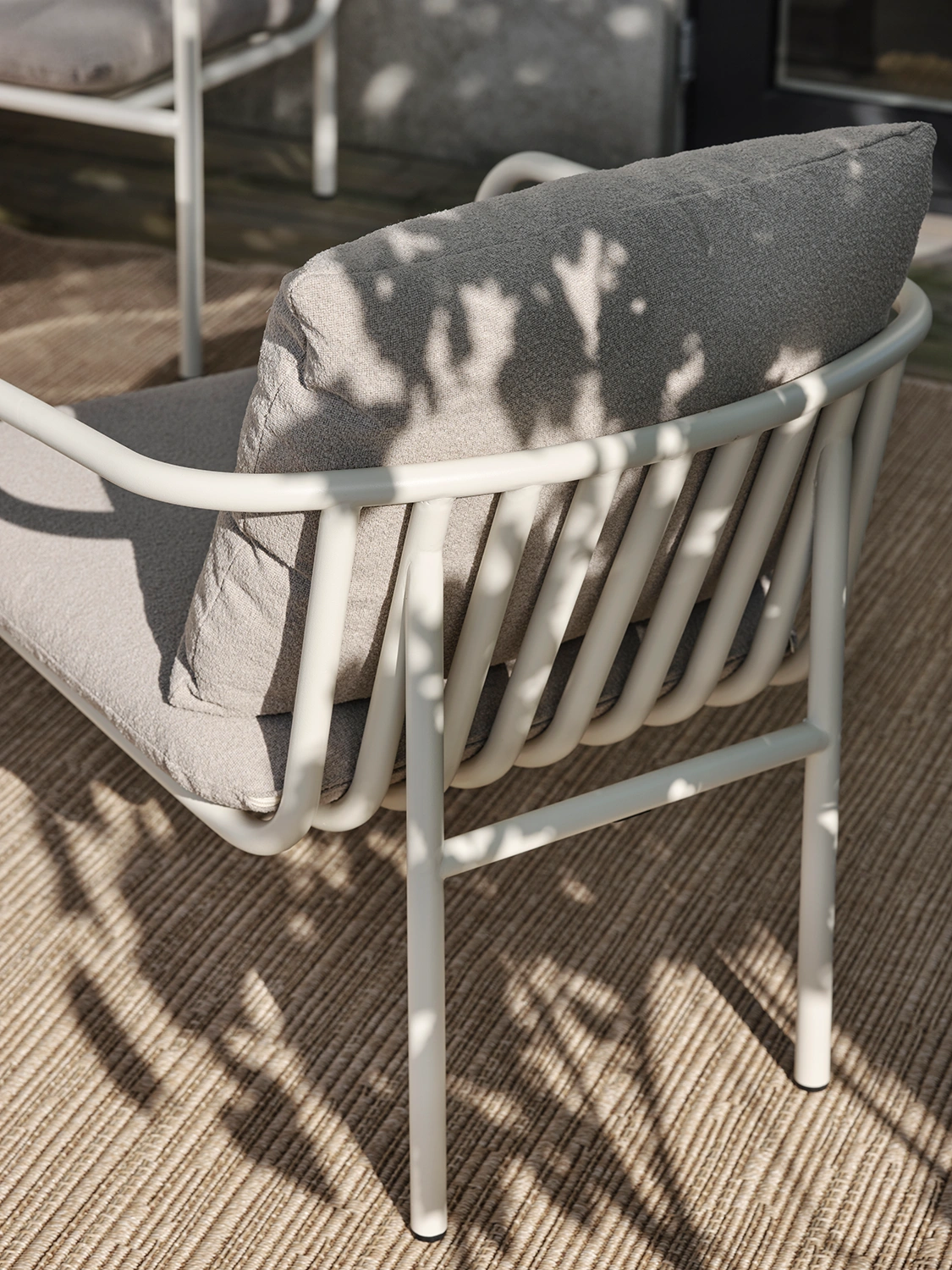 Bendt fåtölj pärlvit/teddy beige