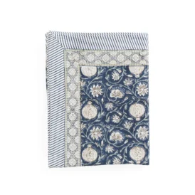 Bordsduk Tangier Pomegranate blå, 150x230 cm