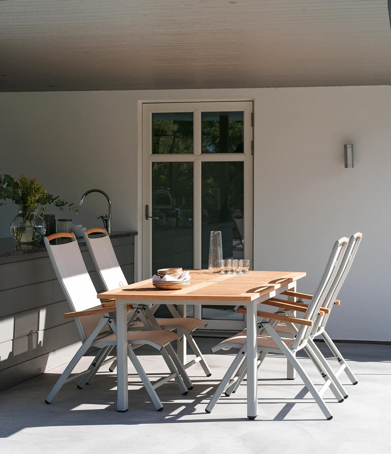 Andy/Lyon matgrupp ljusgrå/teak, 4+1