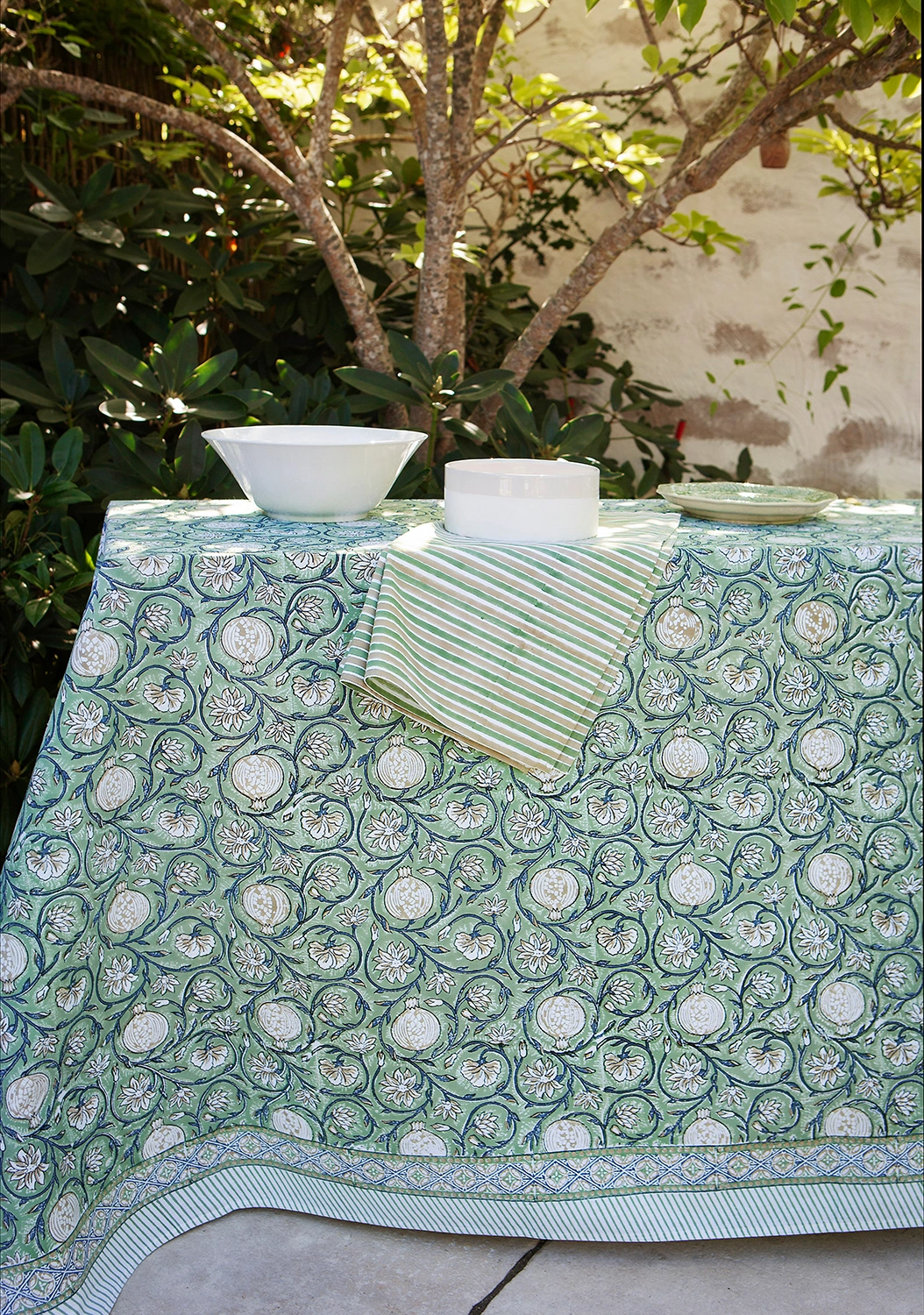 Bordsduk Tangier Pomegranate grön, 170x400 cm