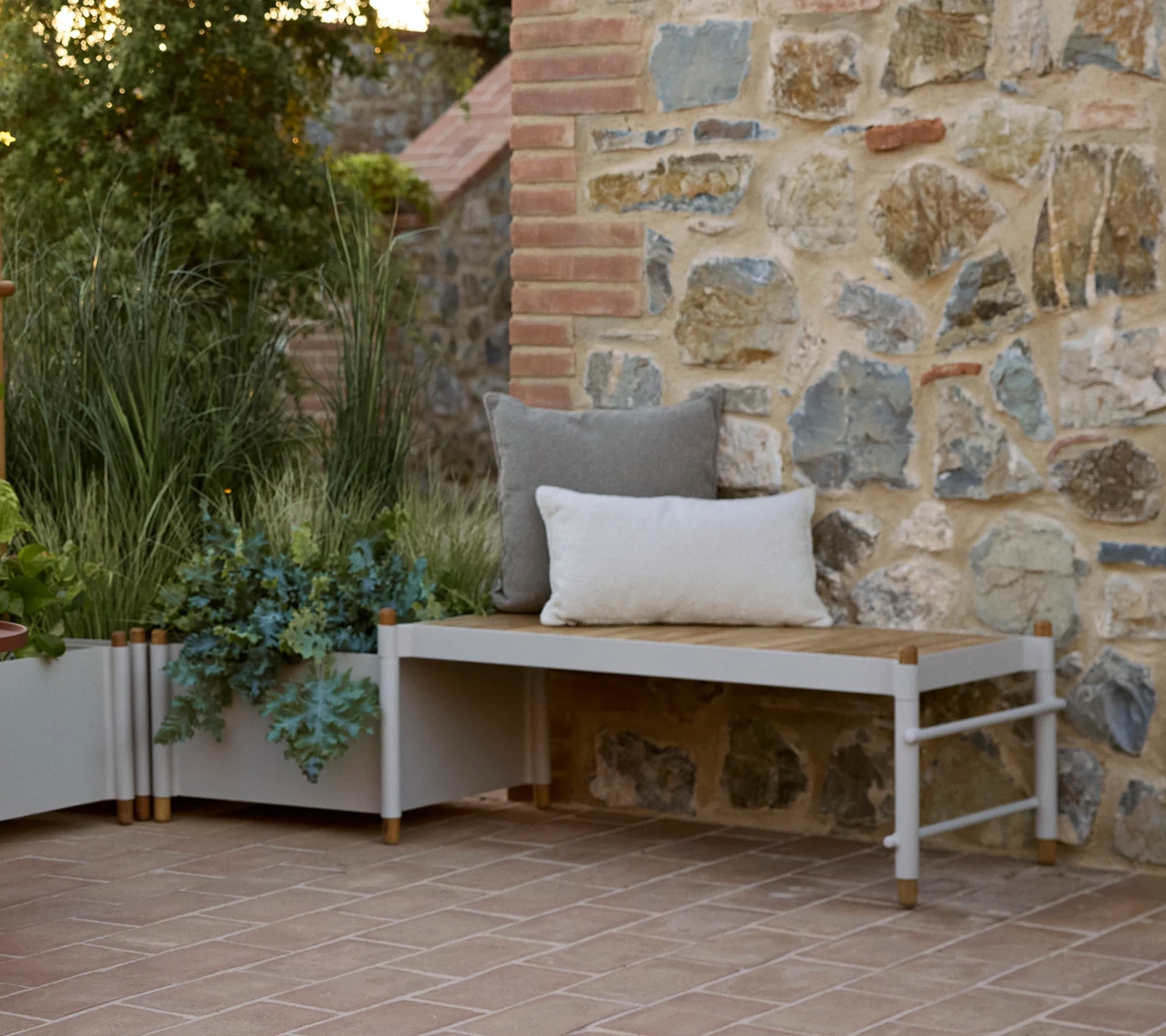 Sticks bänk inkl. odlingslåda, sand/teak