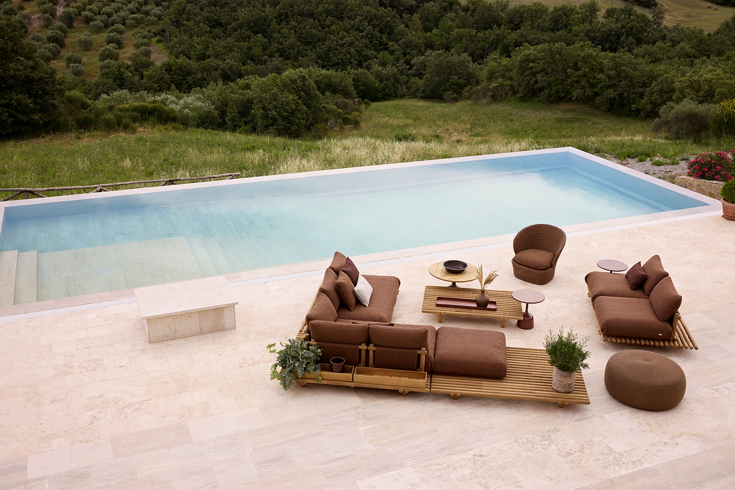 Sticks Platform hörnsoffa Teak inkl. dynor