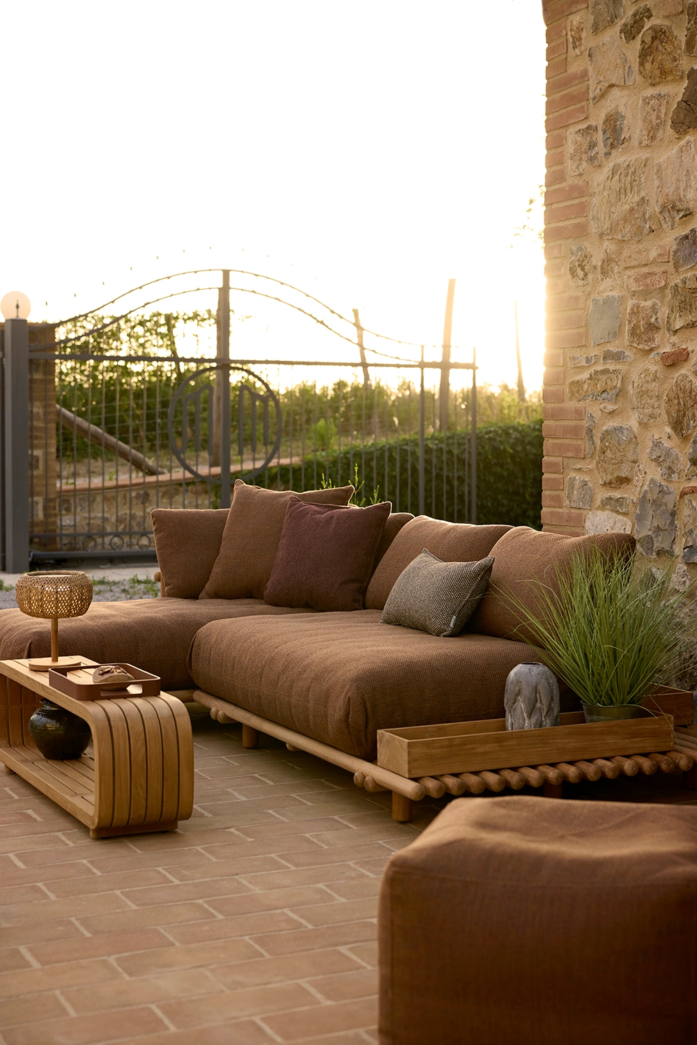 Sticks Platform divansoffa Teak inkl. dynor