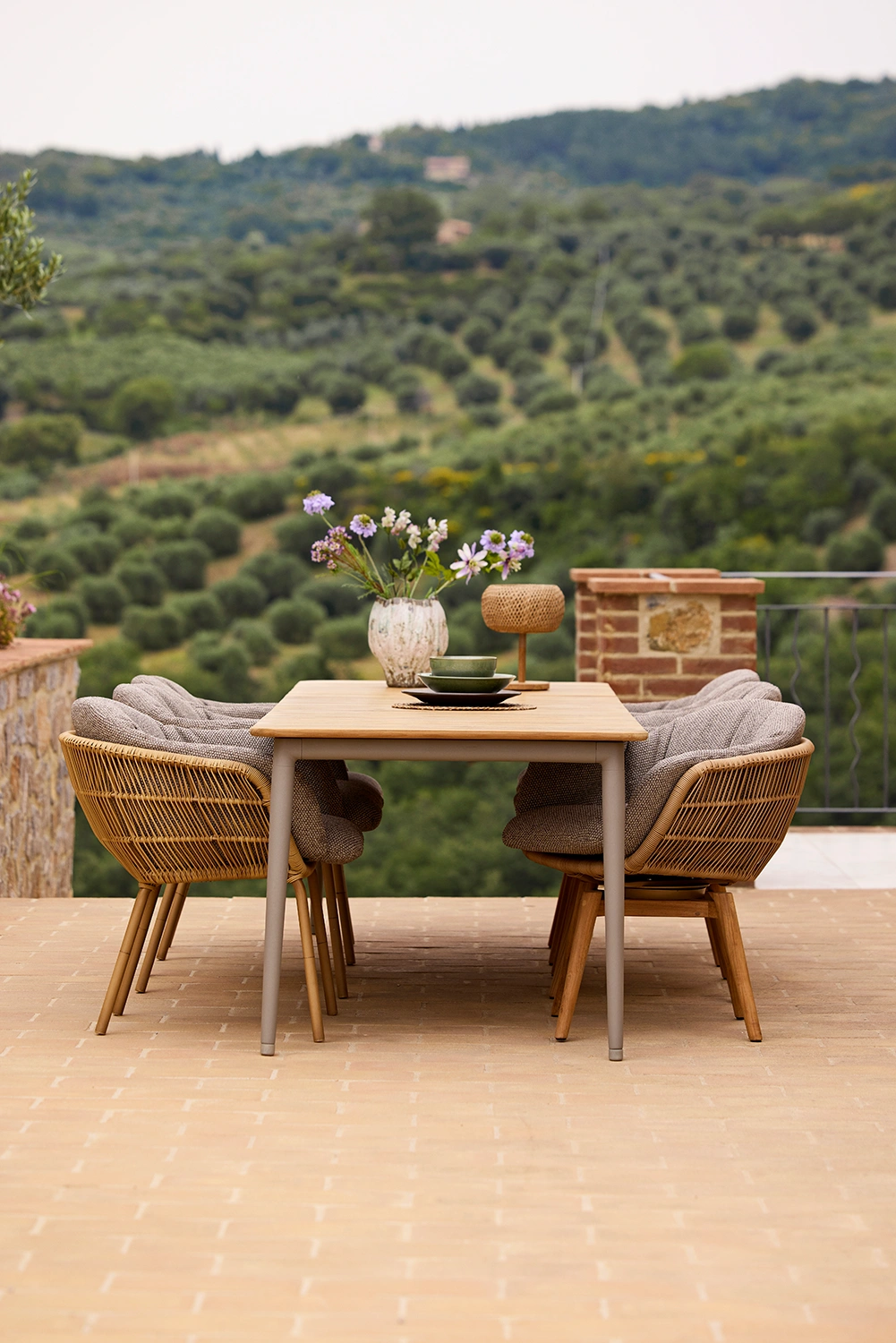 Stay snurrstol teak/natur inkl. dyna