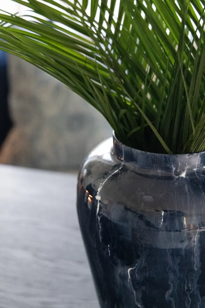 Belmont urna med lock indigo