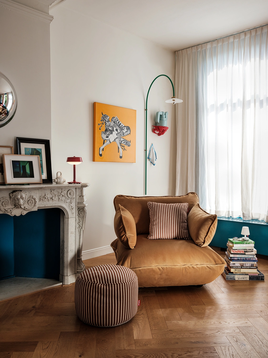 Sumo loveseat Velvet recycled almond