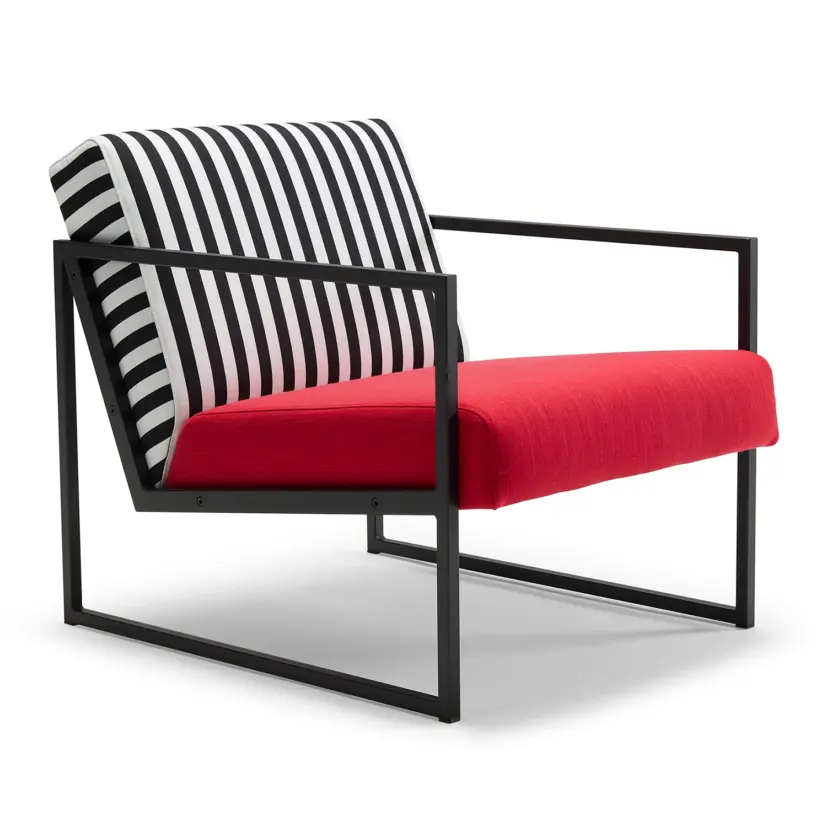 Vikko fåtölj med armstöd Special stripe/red
