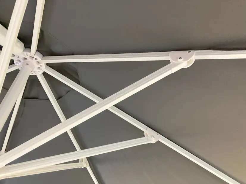 Linz frihängande parasoll vit/grå Ø300 cm