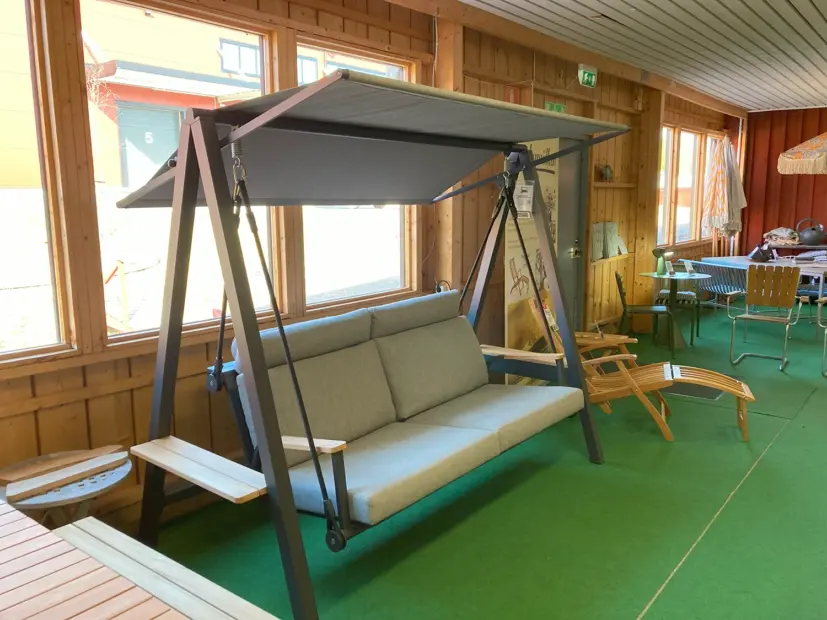 Kungshult hammock mörkgrå inkl. dynor och tak