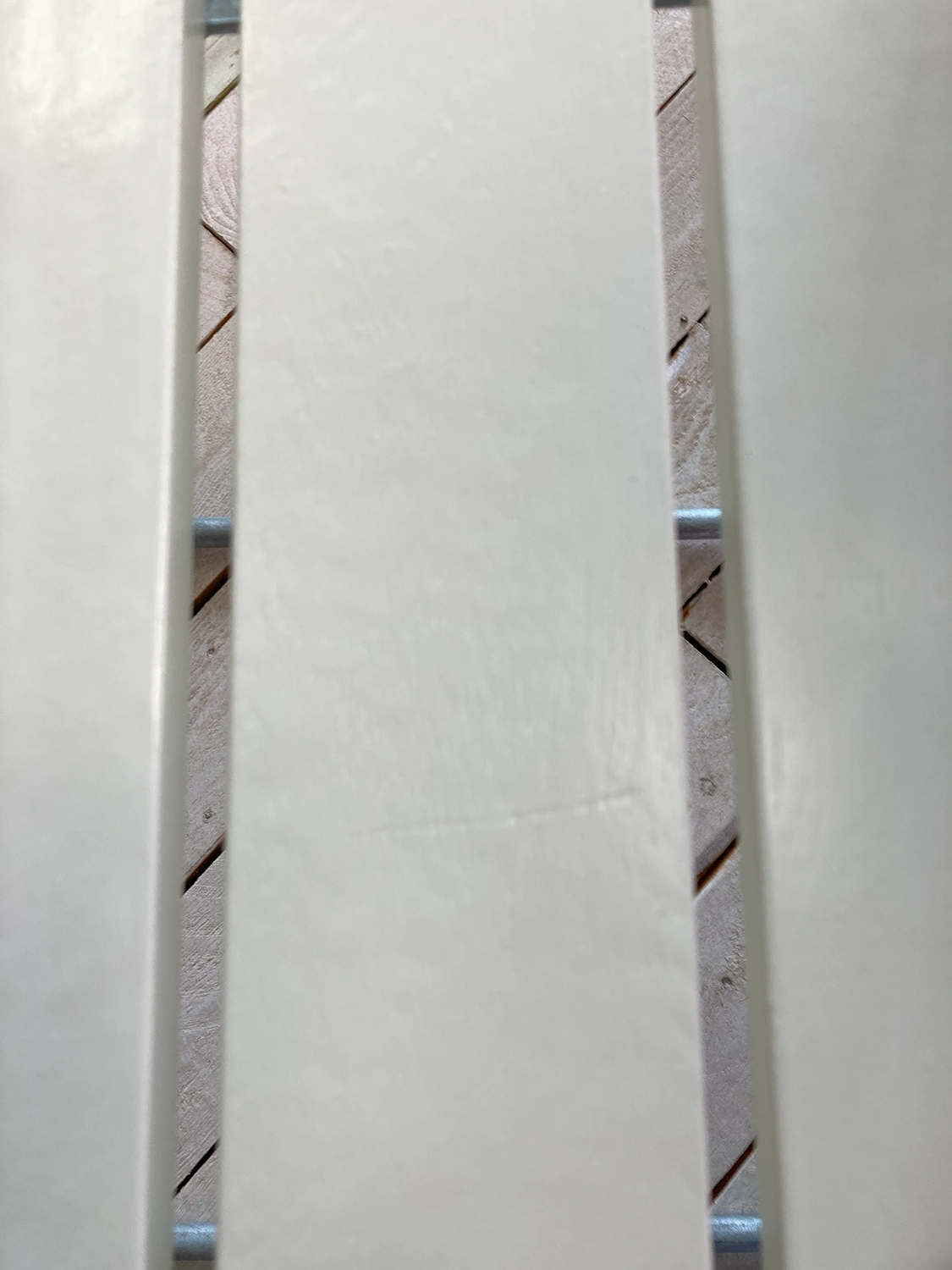 Klassikergrupp vit ek, Ø100 cm 4+1, inkl. dynor