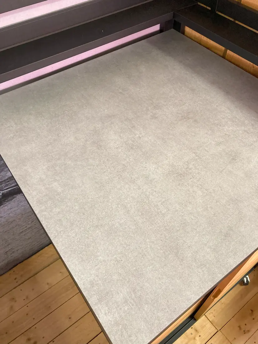Fornax utekök hörn litet svart/teak