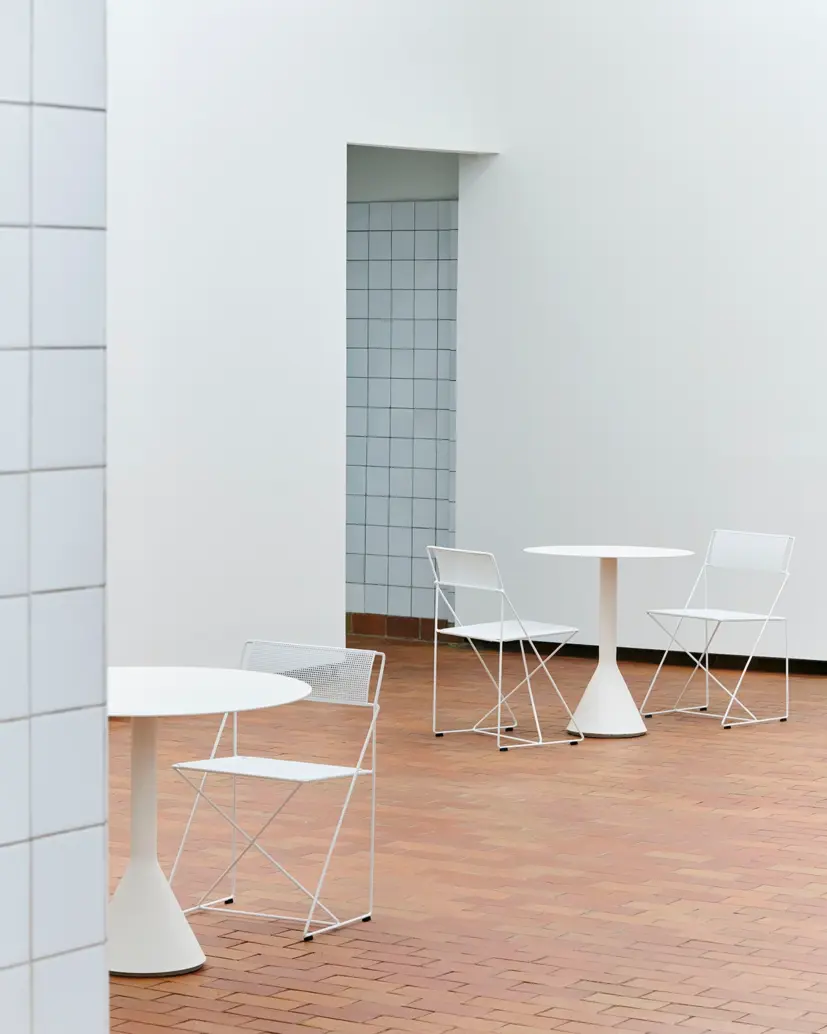 Palissade Cone bord gräddvit Ø70 cm