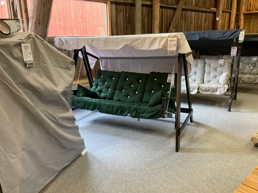 Kornhult hammock svart inkl. grått tak och gröna dynor