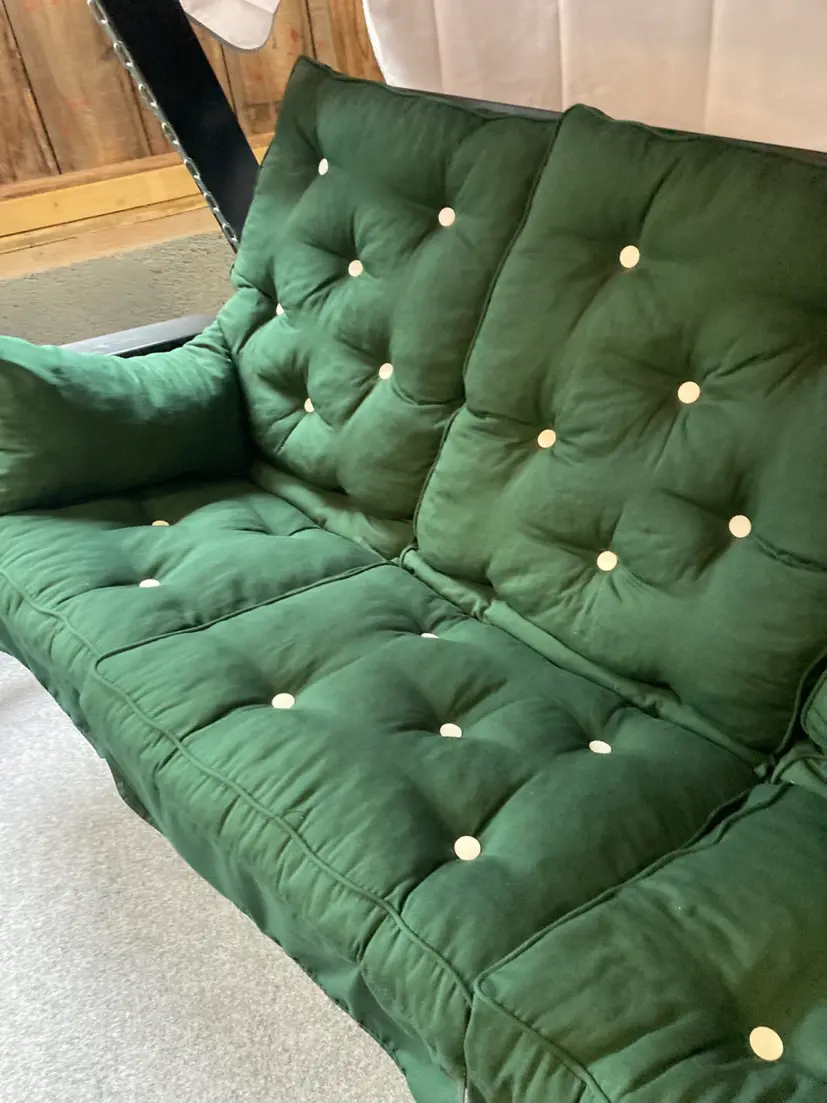 Kornhult hammock svart inkl. grått tak och gröna dynor
