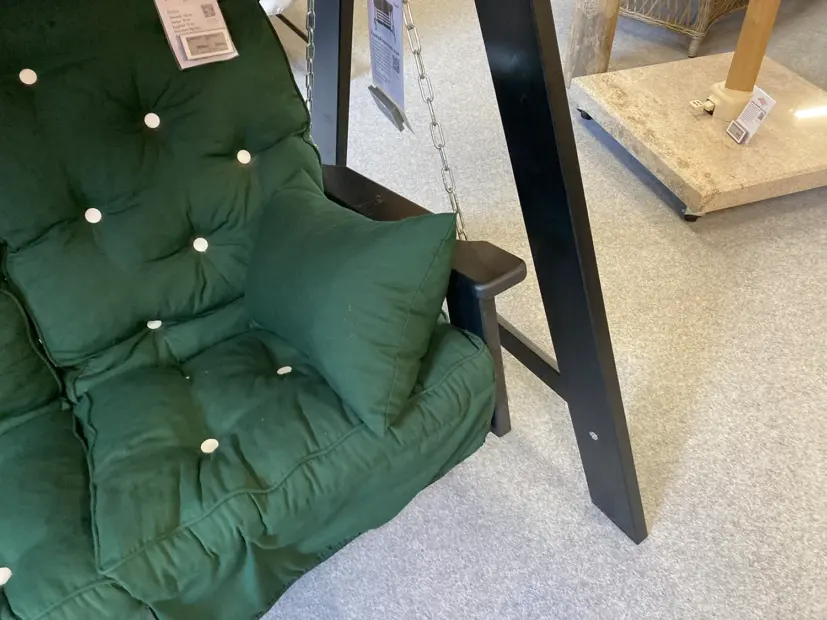 Kornhult hammock svart inkl. grått tak och gröna dynor