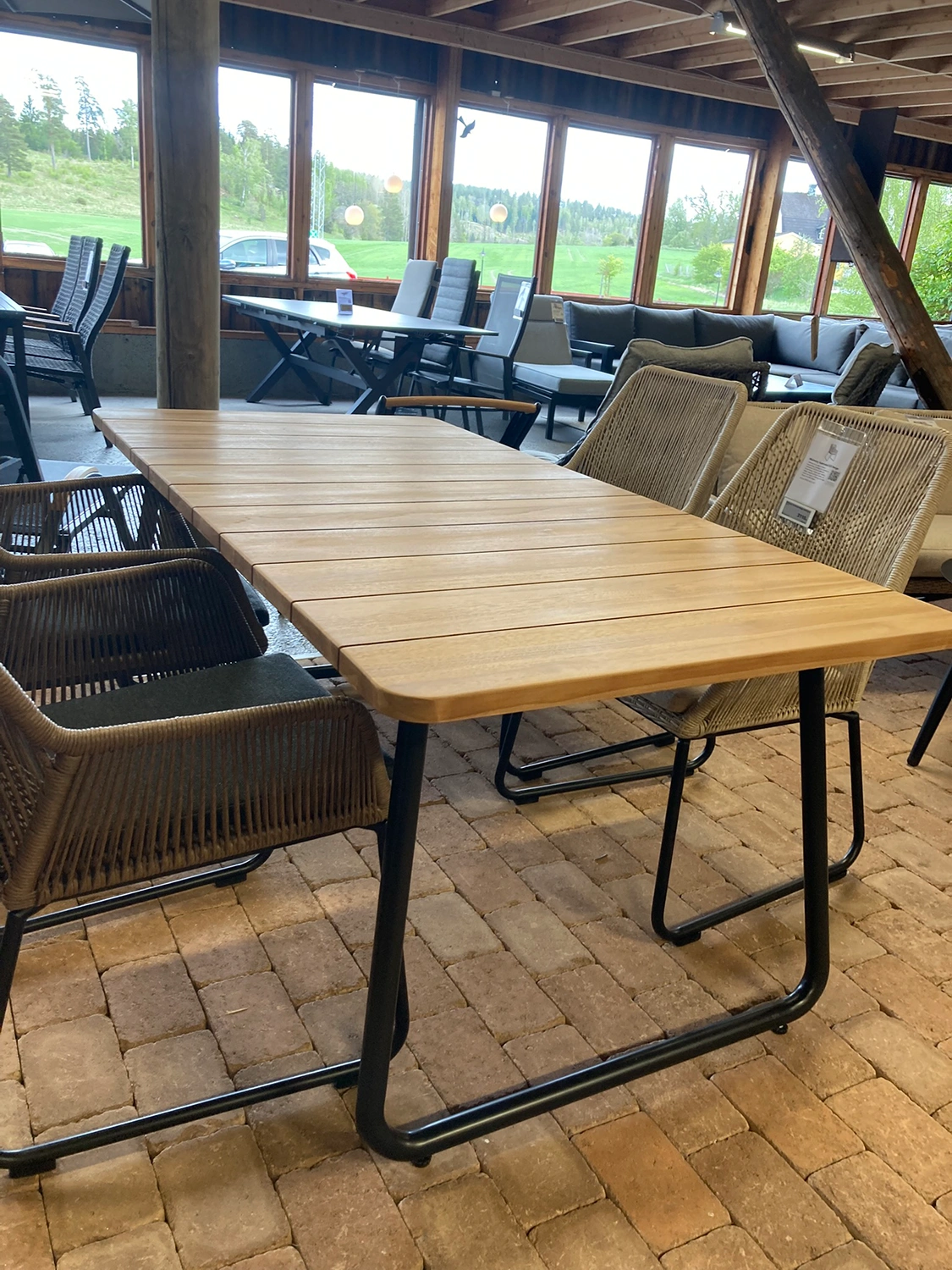 Nolli matbord Svart/teak 175x90 cm