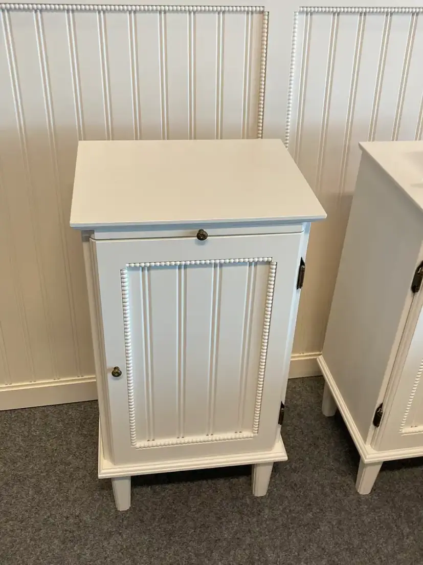 Herrgården sänggavel kritvit 180 cm, inkl. sängskåp
