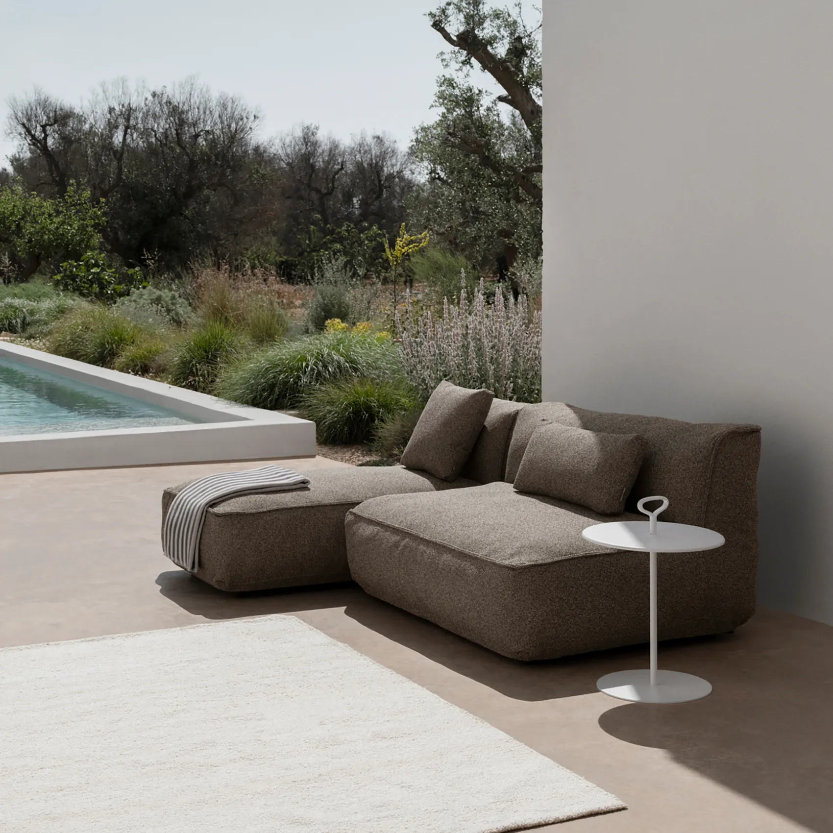 Grow kudde - bouclé earth, 38x38 cm