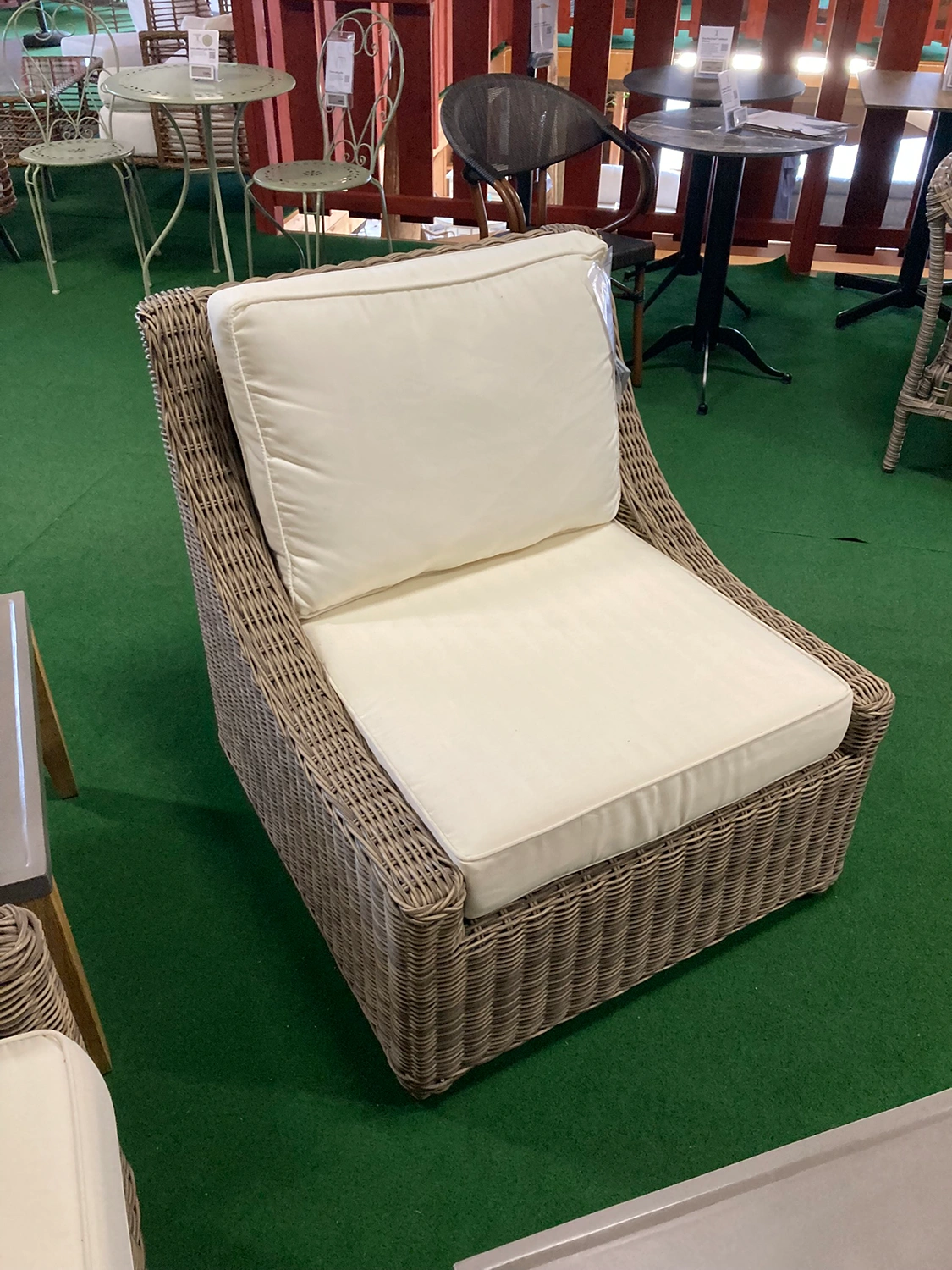 Key Largo fåtölj vintagegrå – med dyna