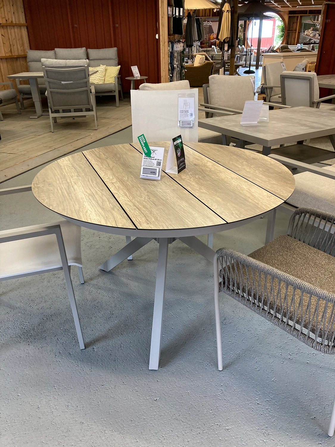 York matbord khaki/trälook -  Ø120 cm