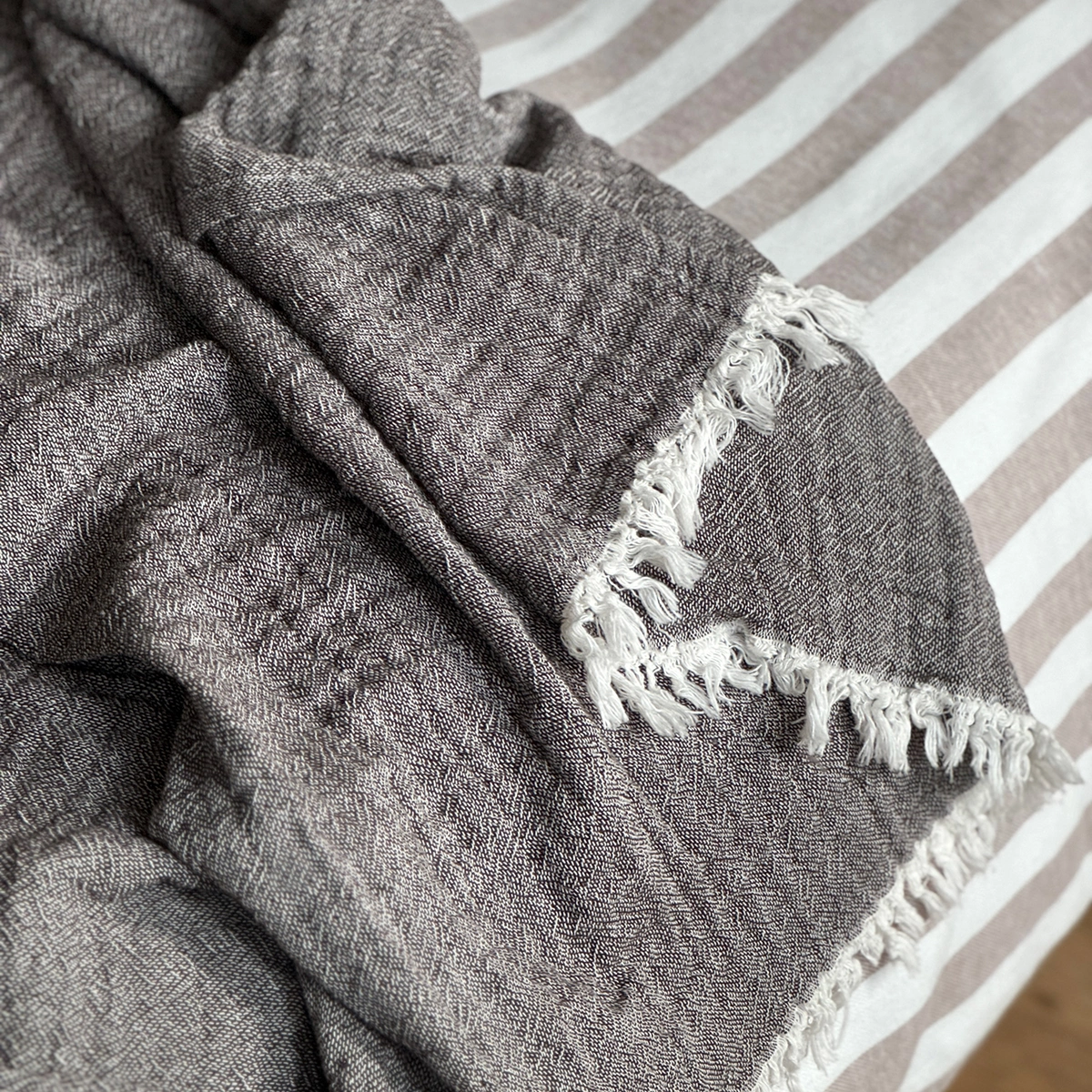 Clara pläd - beige/brun, 130x170 cm