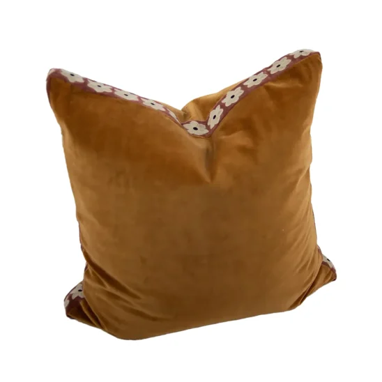 Olsson och Jensen Kuddfodral Daisy kamel 60×60 cm