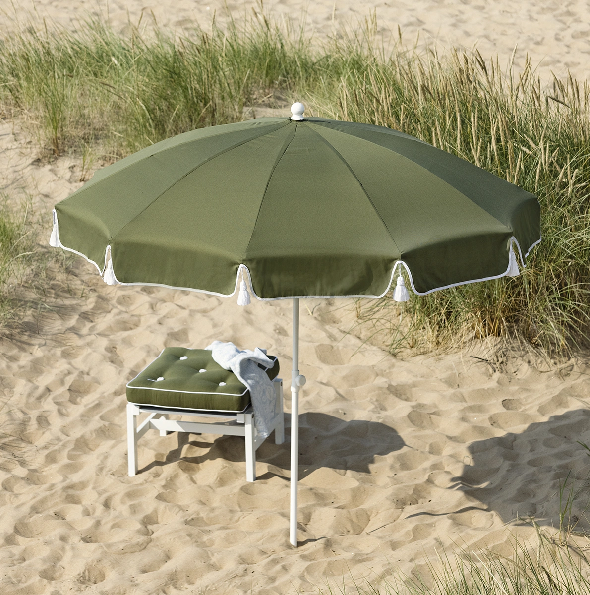 Parasoll 90 - vitlack/khakigrön, Ø220 cm