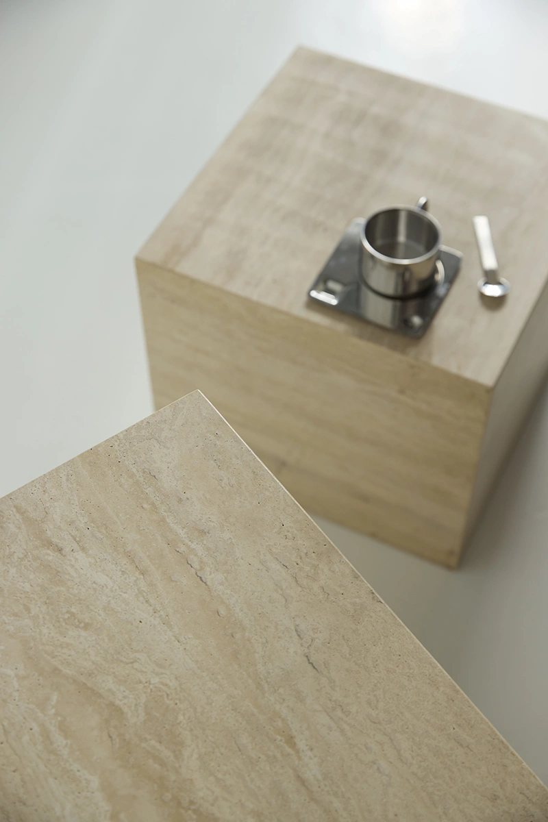 Travetina soffbord - 60x40 cm