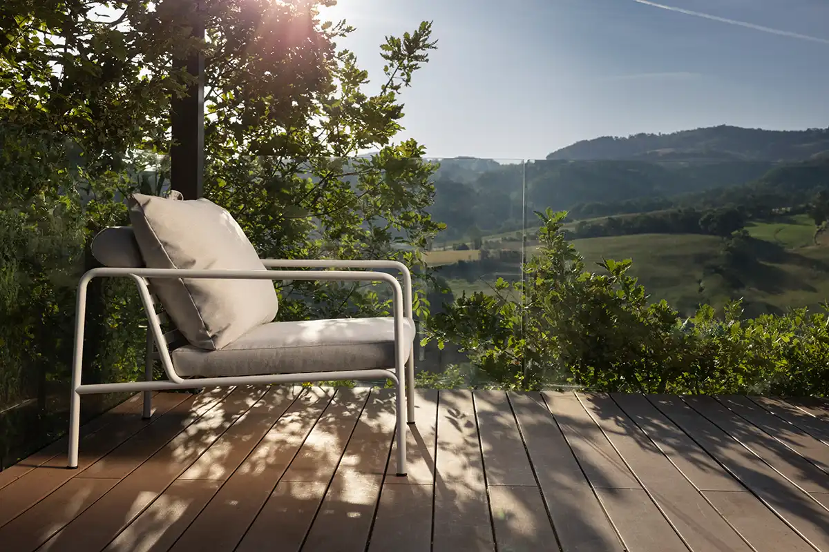 Avon fåtölj vit/ash