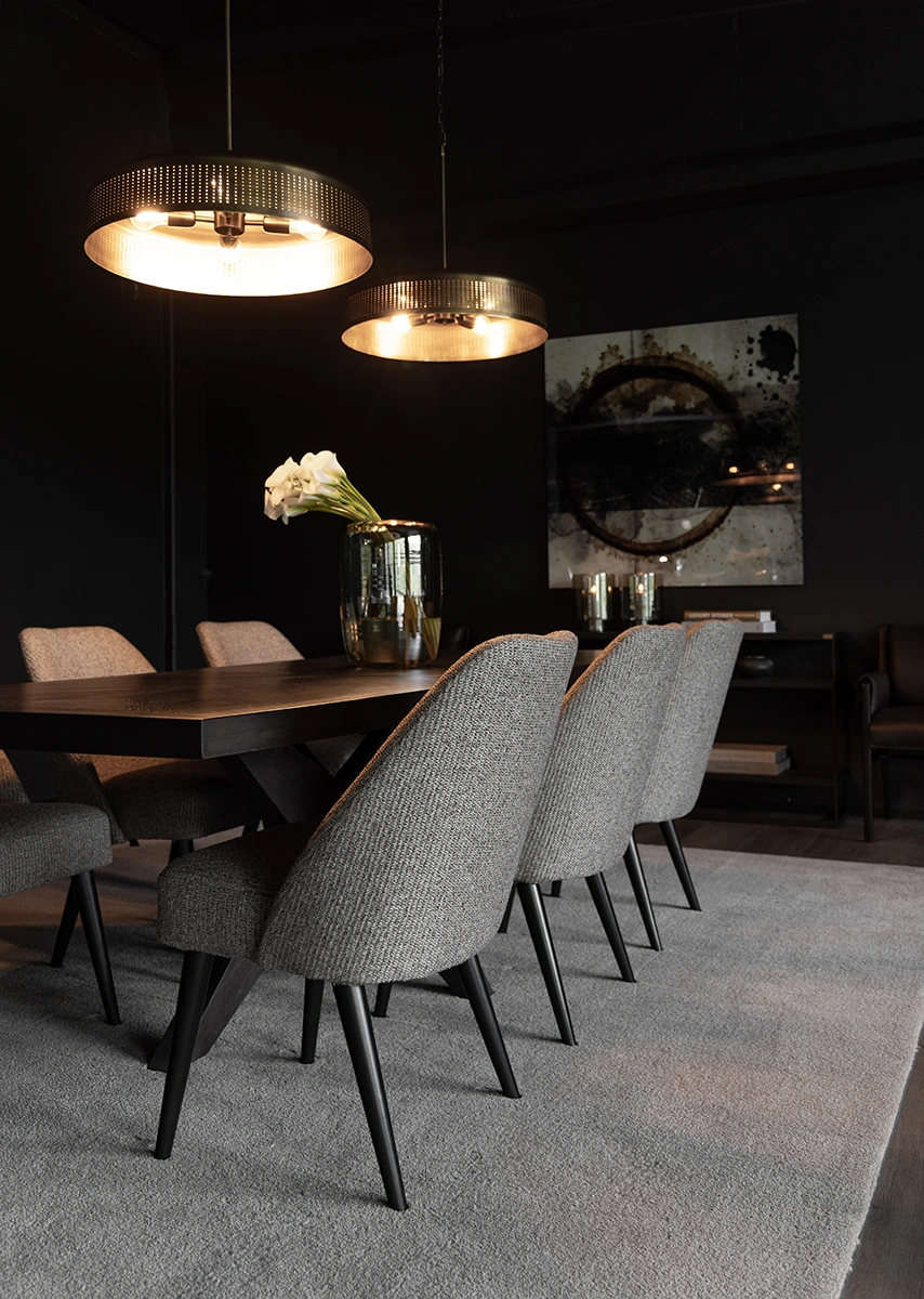 Reef vas smoke brown