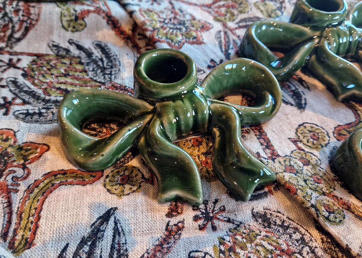 Fenja rosett ljusstake grön