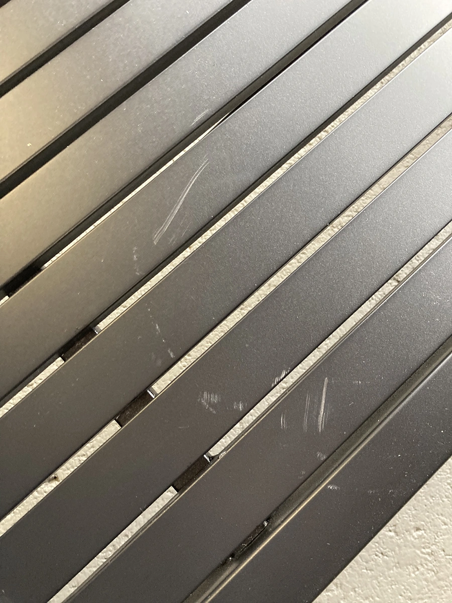 Vevi bänk svart - 200x41 cm