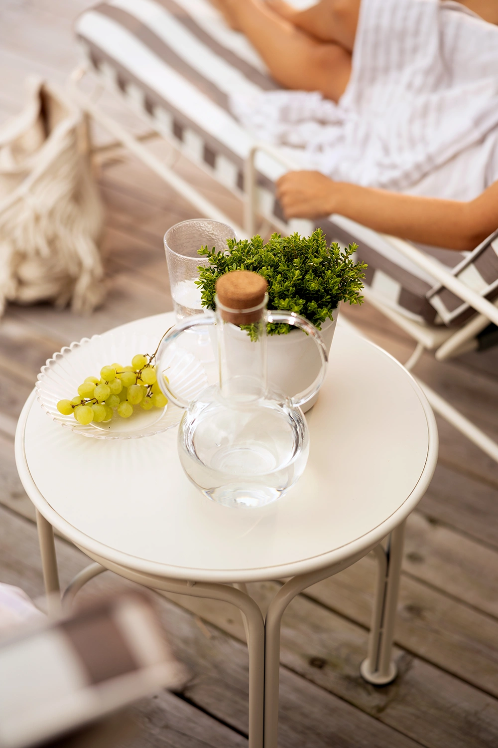 Arts sidobord soft white Ø46 cm