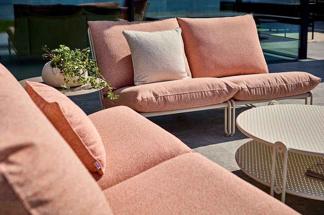 Blixt 2-sitssoffa pärlvit/teddy orange