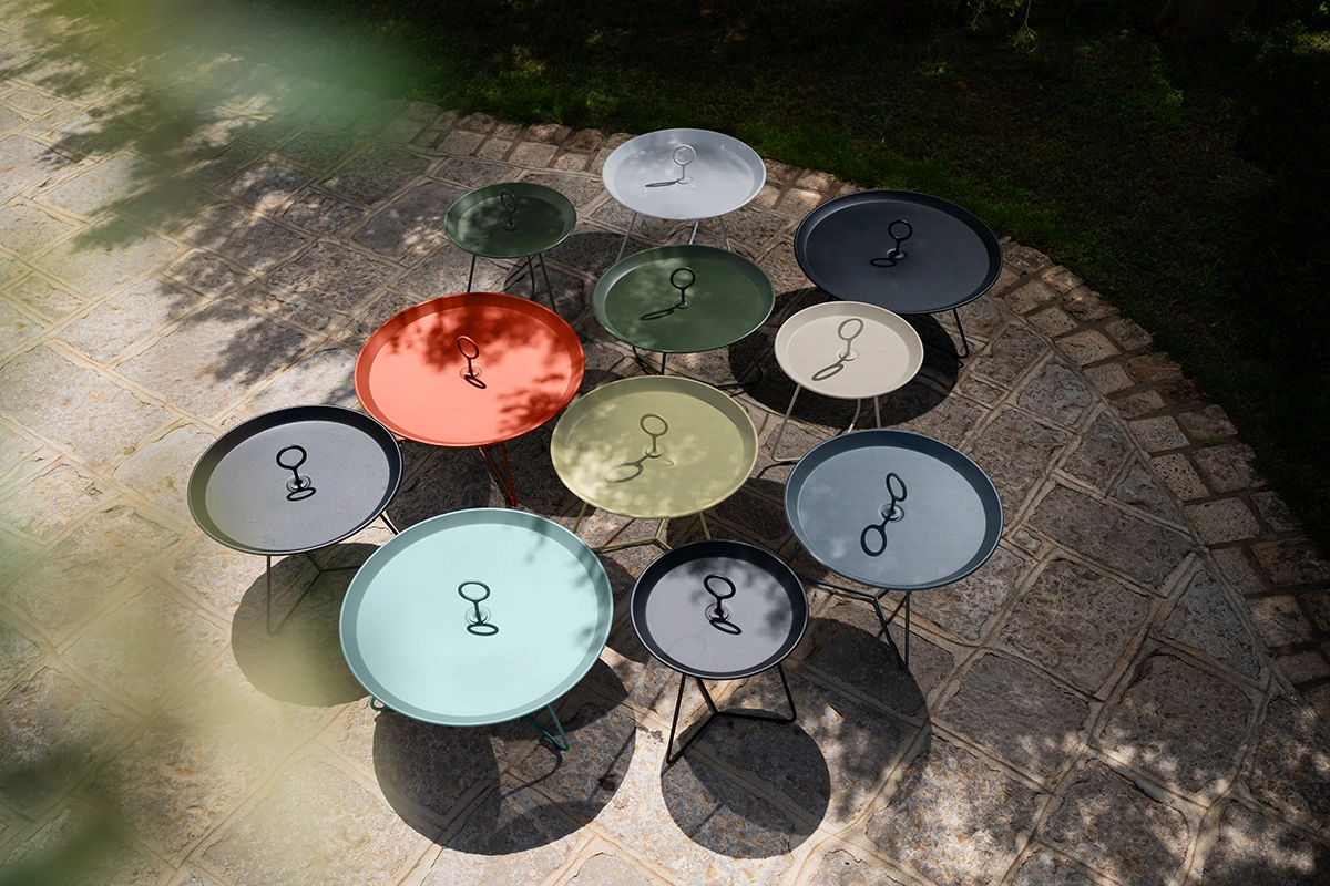 Eyelet sidobord vit Ø58 cm