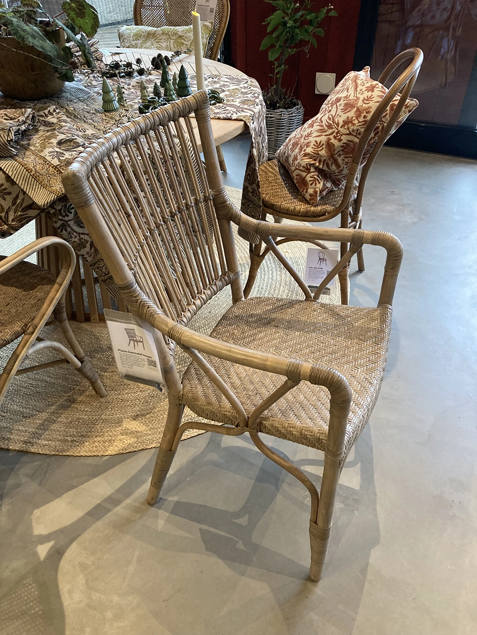 Piano karmstol taupe