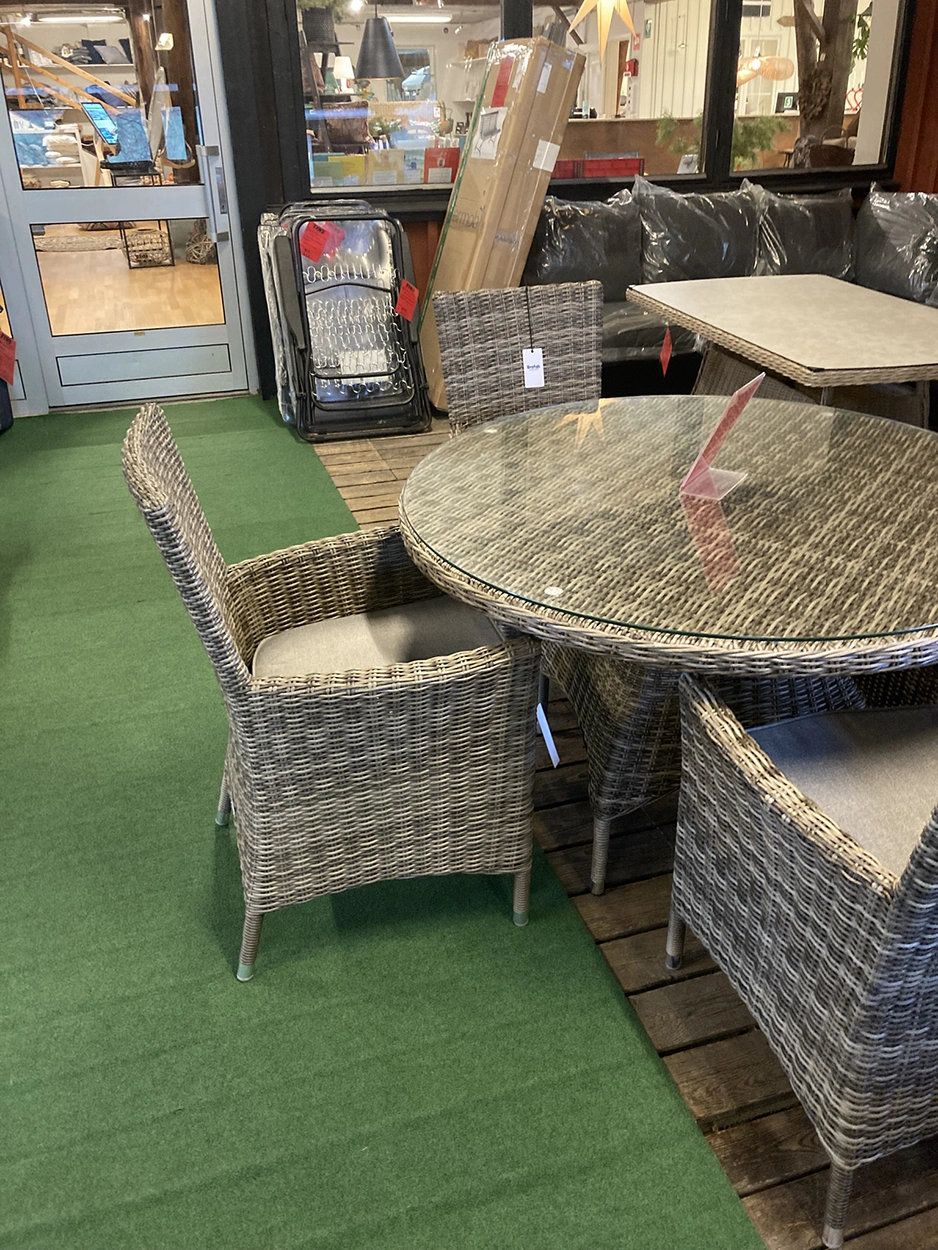 Ninja matgrupp rustik - 4 stolar, Ø120 cm