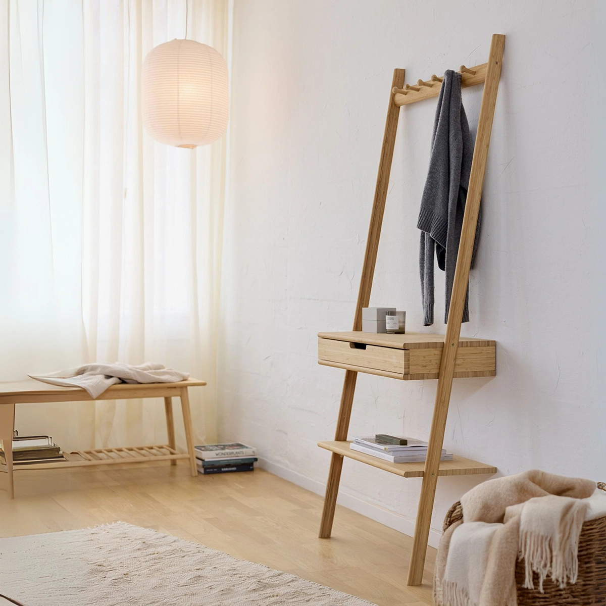 Noble vägghylla med låda - bambu