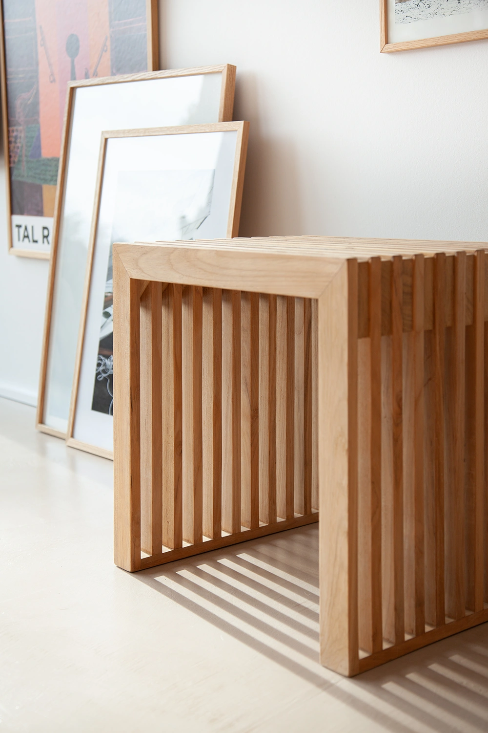 Ribbad pall/sidobord teak - 45×35×H43 cm