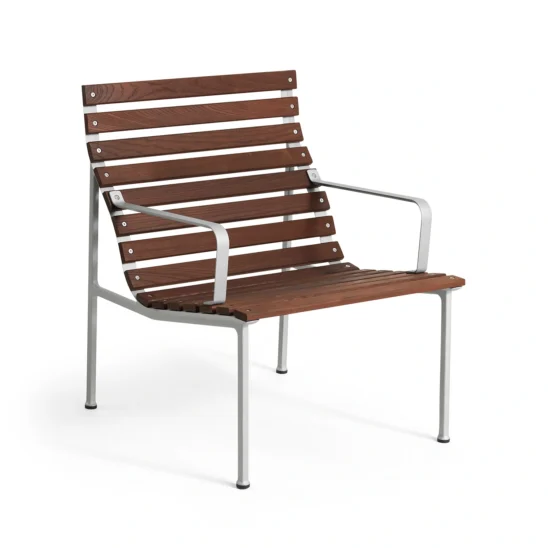 Hay Traverse fåtölj med karm värmebehandlad ask