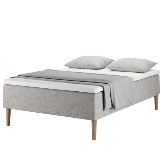 Wonderland High ramsäng 120 cm bred i tyget sand.