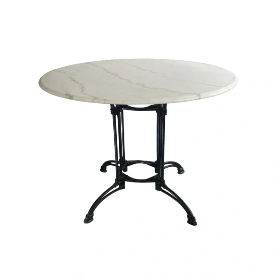 Krögaren marmorbord i storleken 100 cm i diameter.